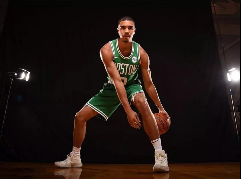 锋线球员来 锋线球员来