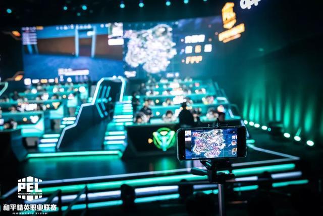 这正是湖人 这正是湖人