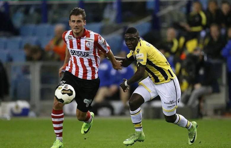 冠军归属仍 冠军归属仍