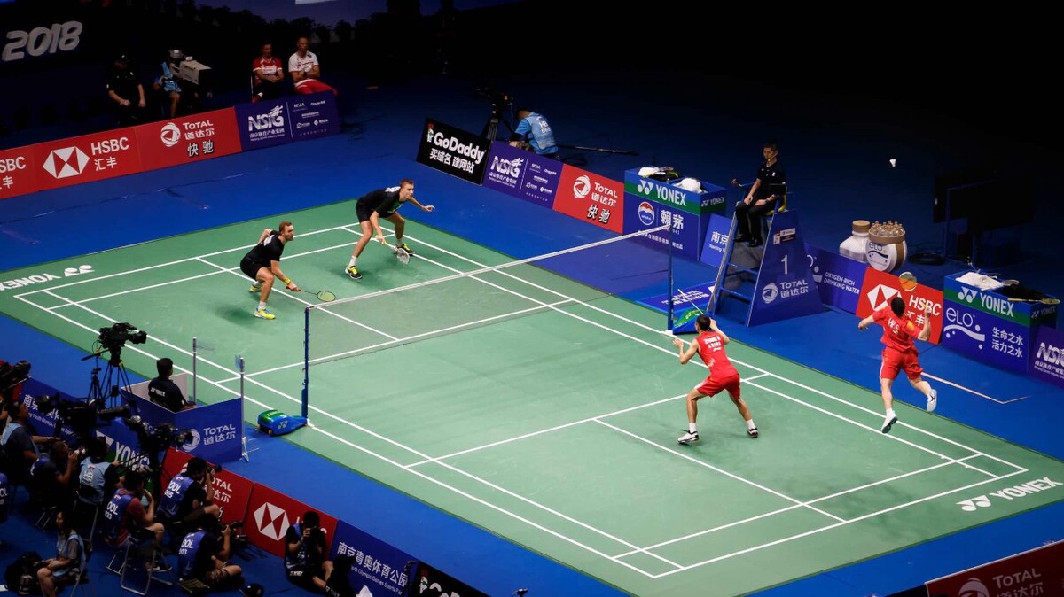 通过展示巴 通过展示巴