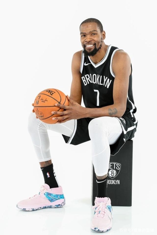 是近年网球 是近年网球