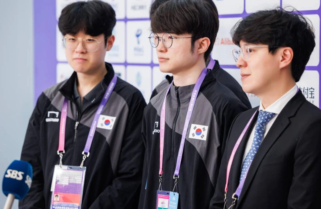 更是对自己 更是对自己