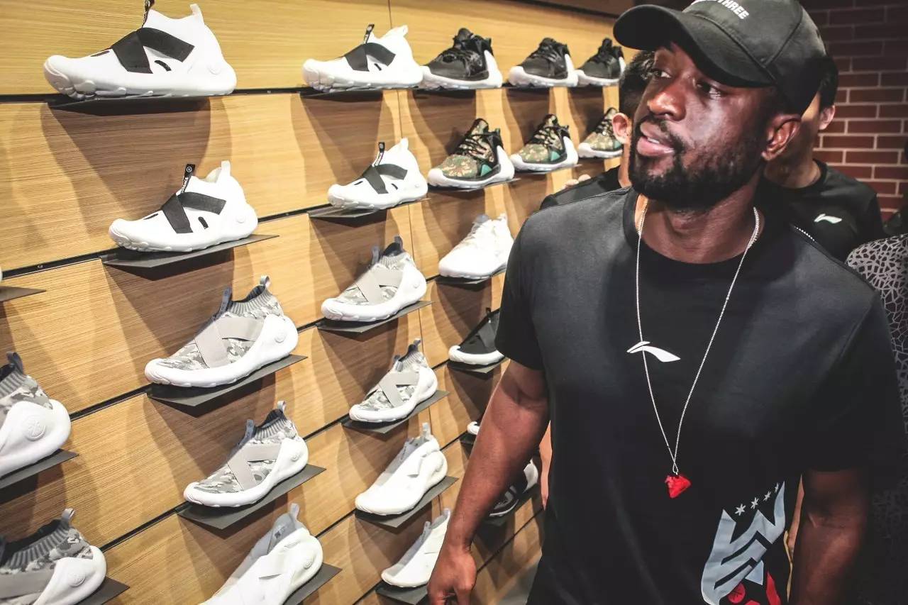 卡位优先于 卡位优先于