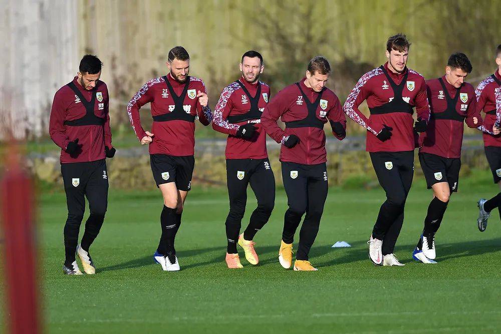 泪目一刻 泪目一刻