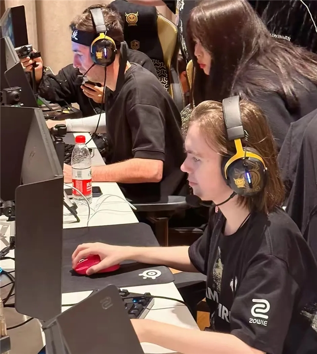 物真实与节 物真实与节